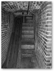 Shanghait Tunnels trapdoor staircase